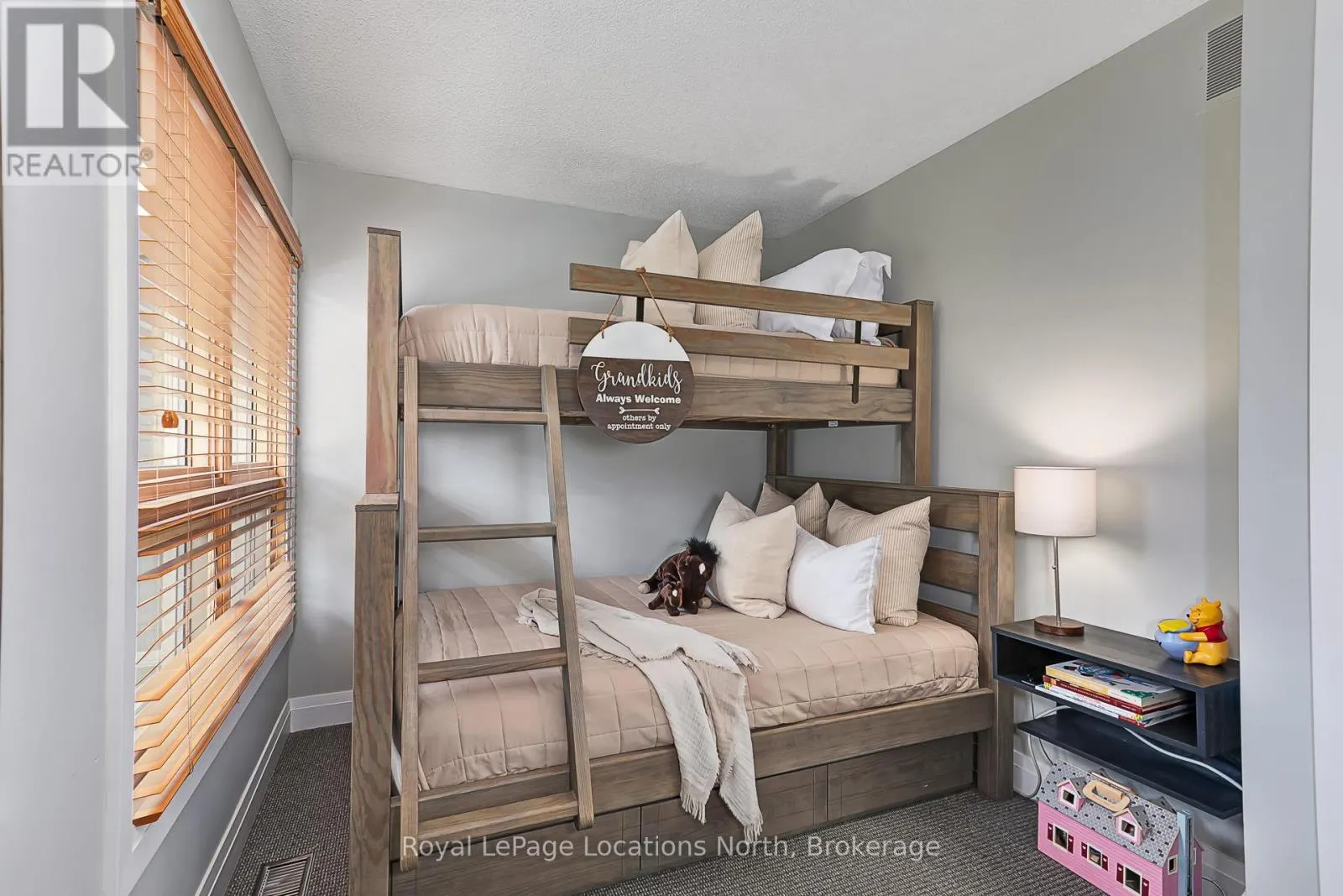 10 - 116 HIDDEN LAKE ROAD, #10