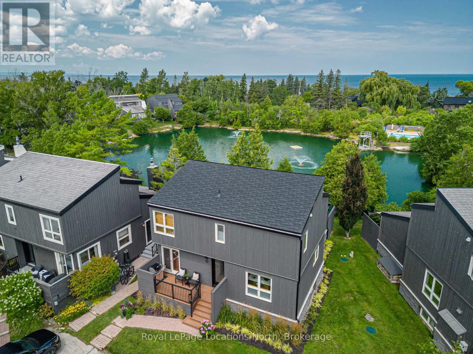 10 - 116 HIDDEN LAKE ROAD, #10