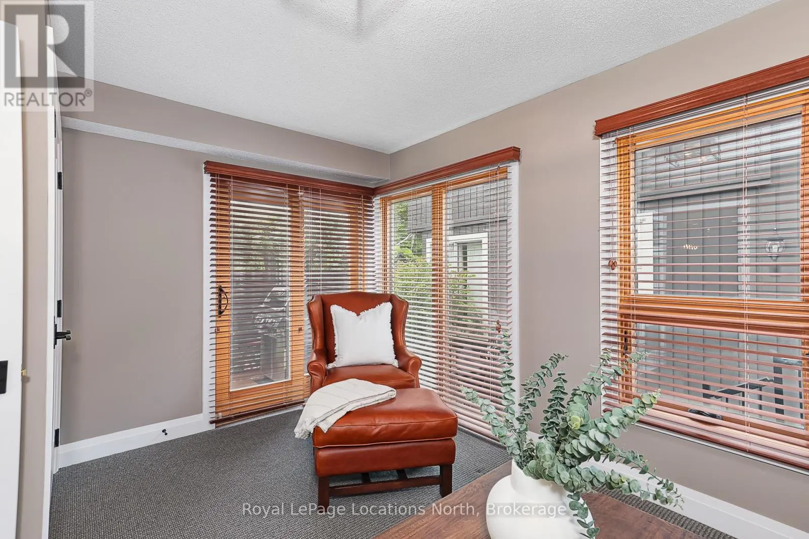 10 - 116 HIDDEN LAKE ROAD, #10