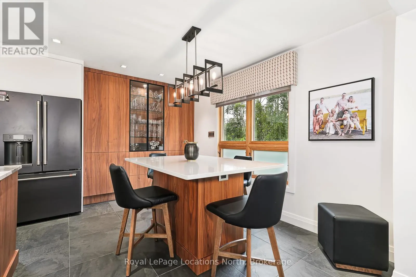 10 - 116 HIDDEN LAKE ROAD, #10