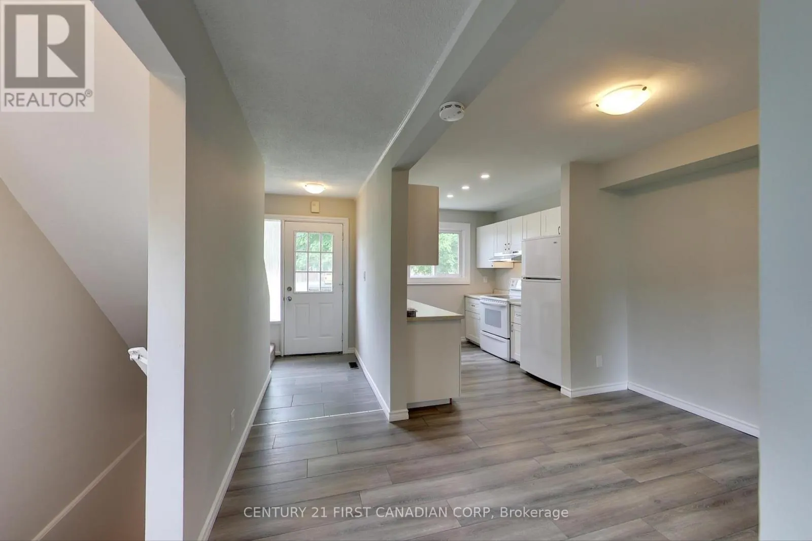 355 SOMERSET CRESCENT