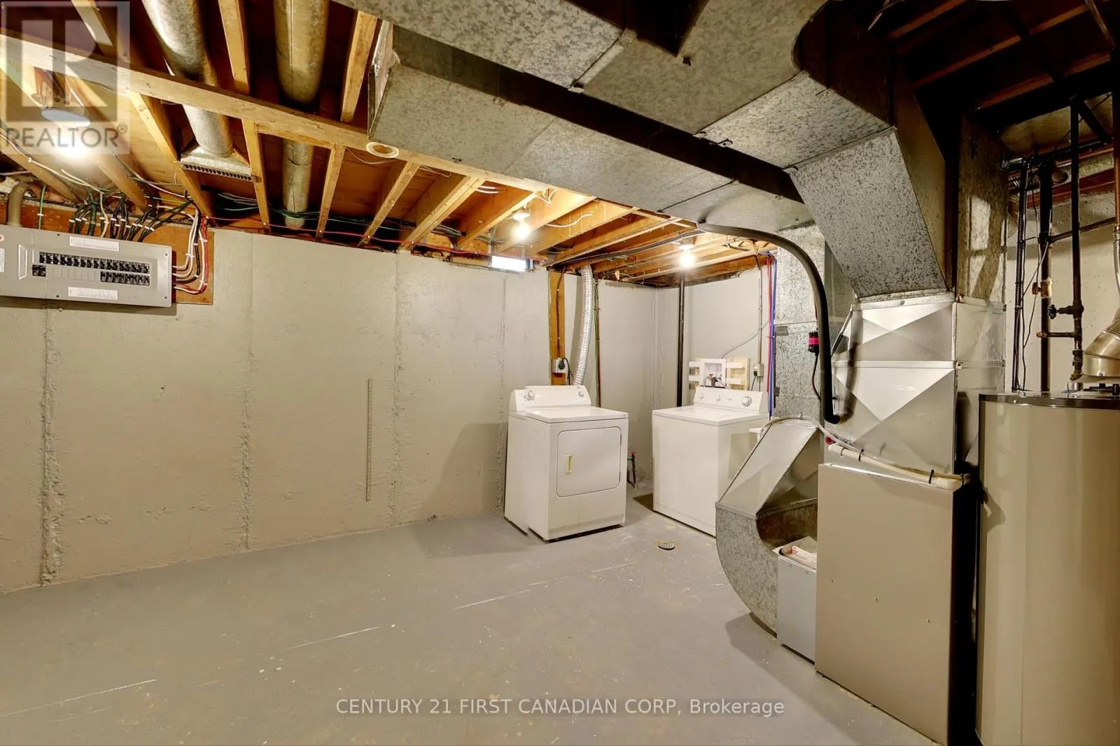 355 SOMERSET CRESCENT