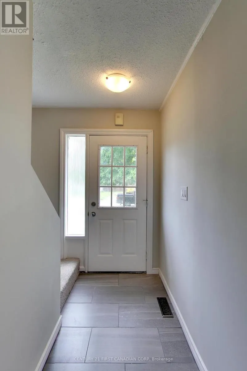 355 SOMERSET CRESCENT