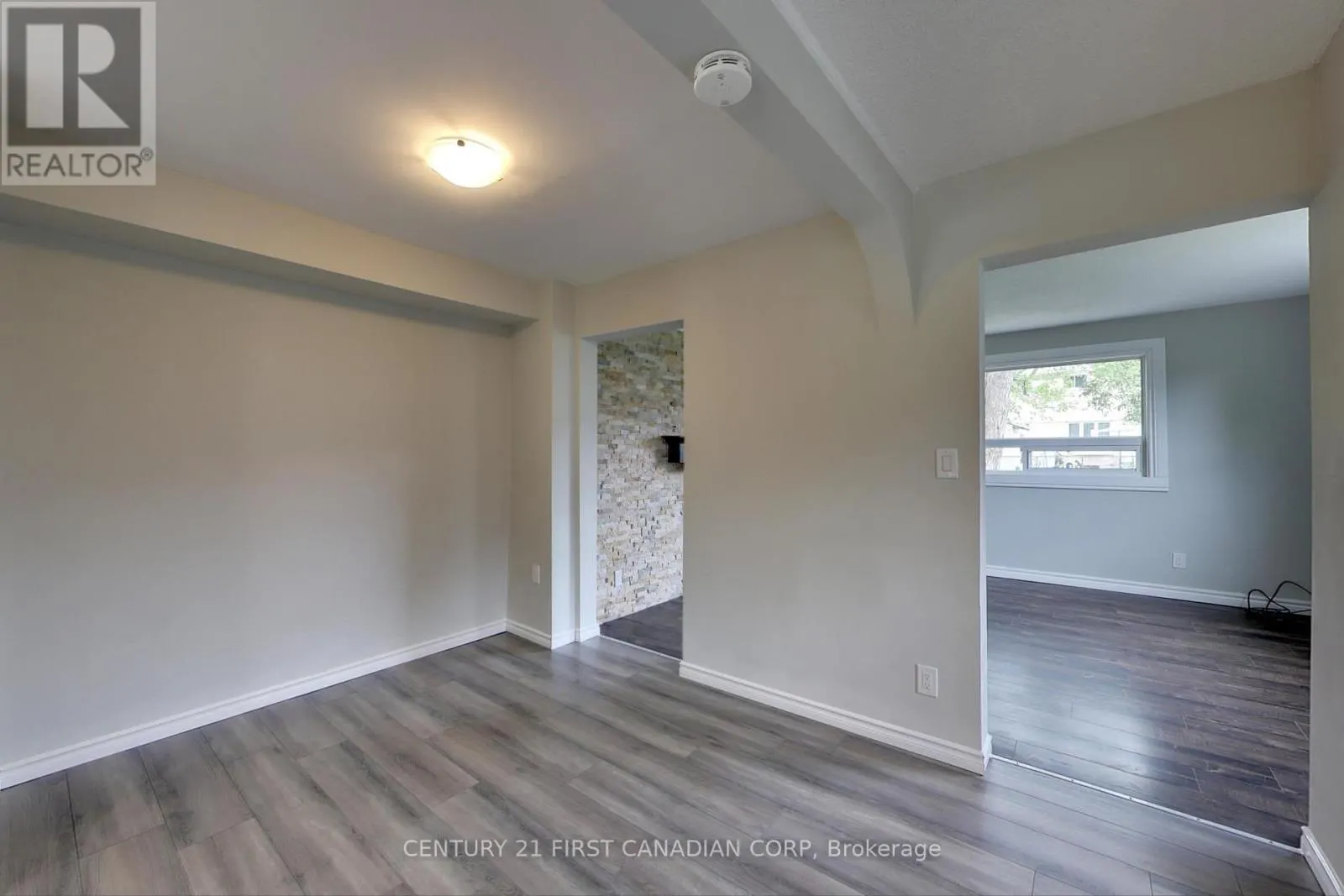 355 SOMERSET CRESCENT