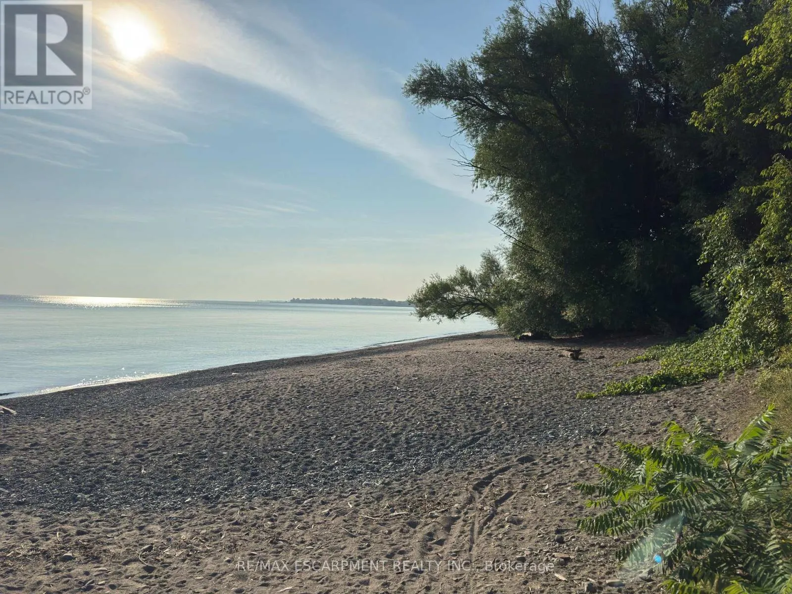 313 - 35 SOUTHSHORE CRESCENT