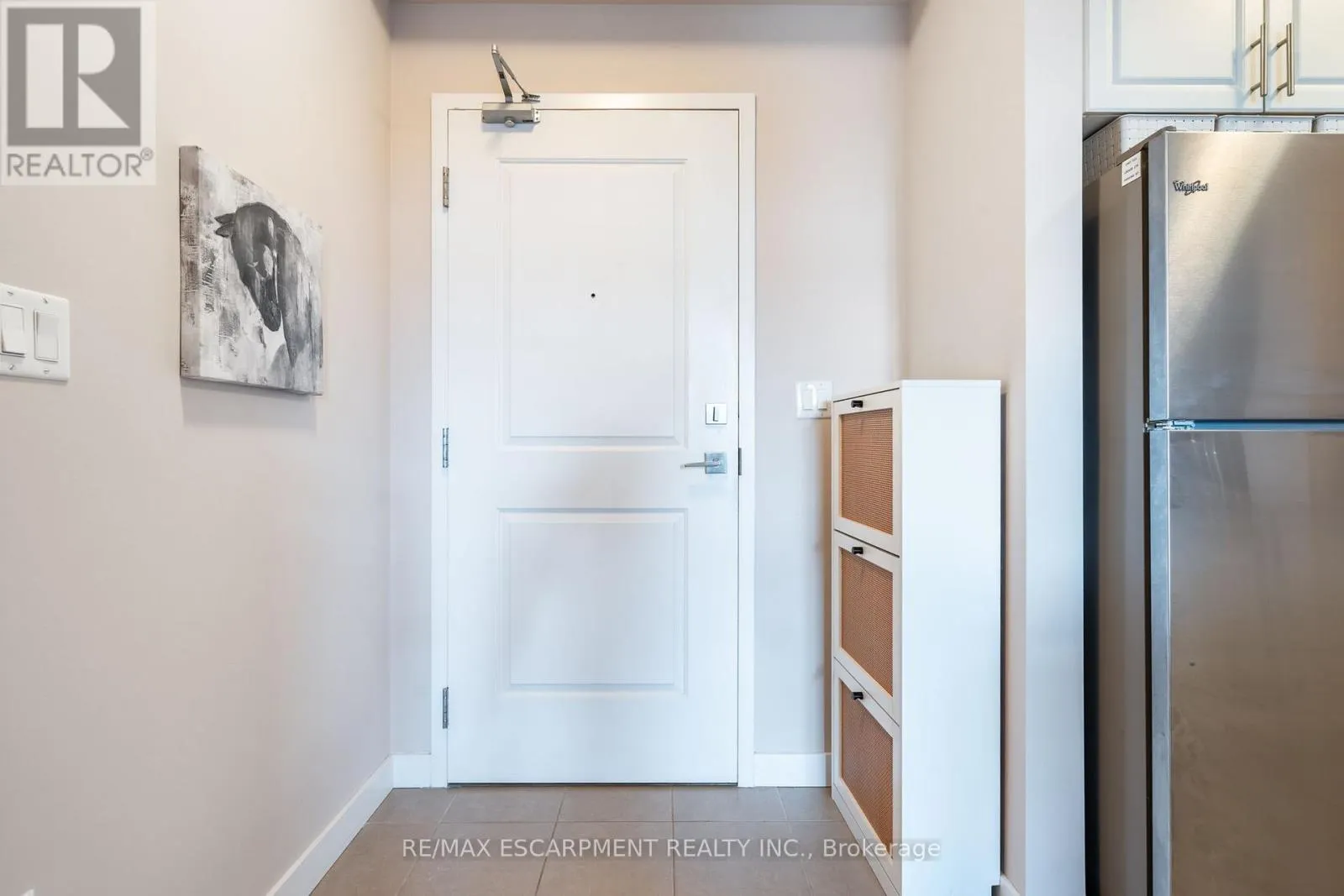 313 - 35 SOUTHSHORE CRESCENT