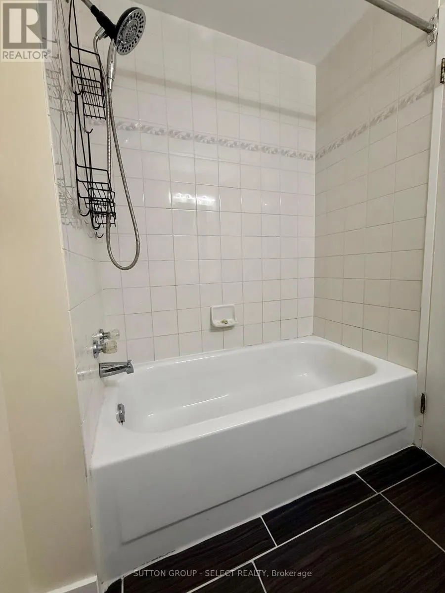 303 - 76 BASE LINE ROAD W, #303