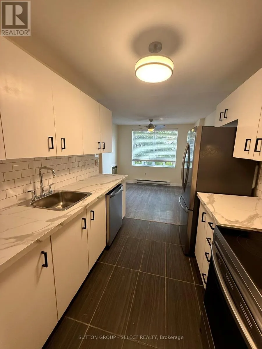 303 - 76 BASE LINE ROAD W, #303