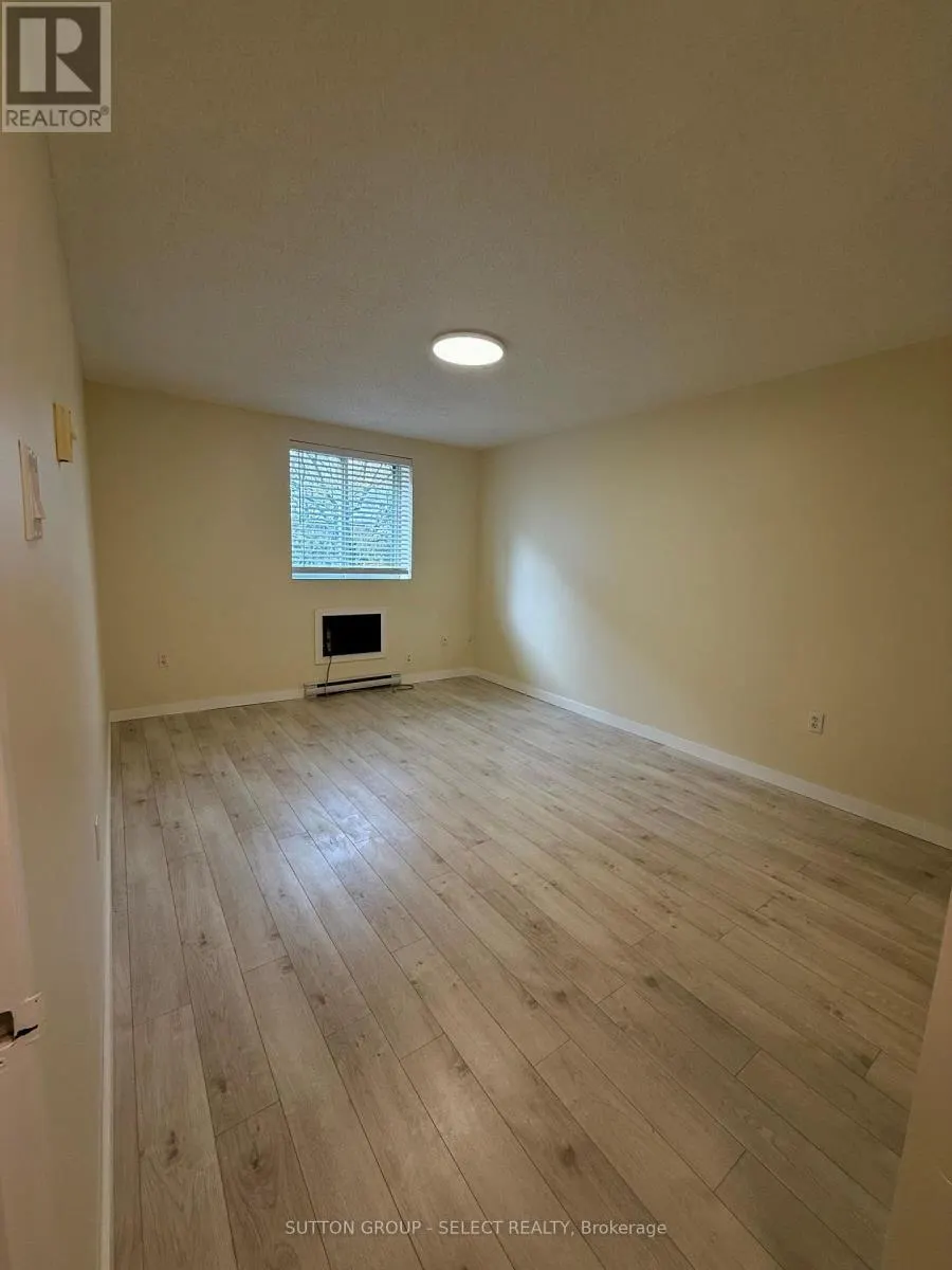 303 - 76 BASE LINE ROAD W, #303