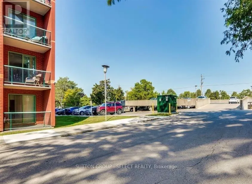 303 - 76 BASE LINE ROAD W, #303