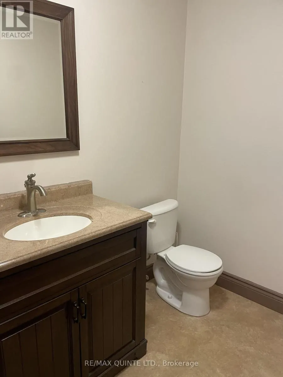 UNIT 1 - 69-71 DUNDAS STREET W, #Unit 1