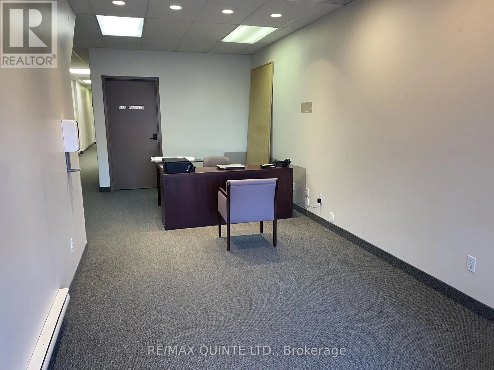 UNIT 1 - 69-71 DUNDAS STREET W, #Unit 1