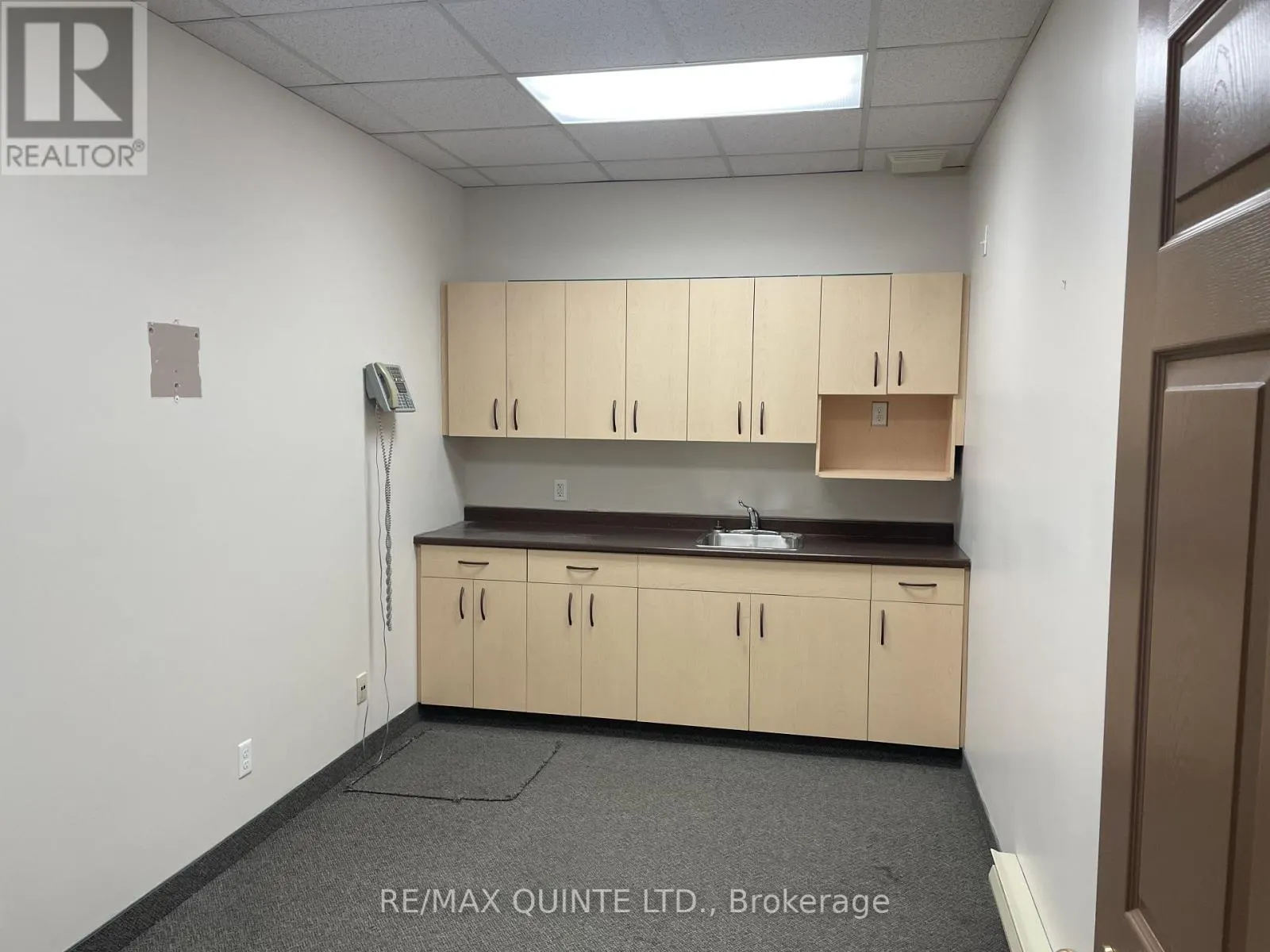 UNIT 1 - 69-71 DUNDAS STREET W, #Unit 1