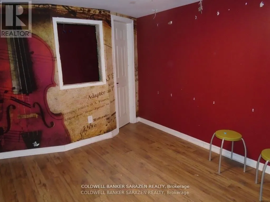 908-912 ST. LAURENT BOULEVARD N