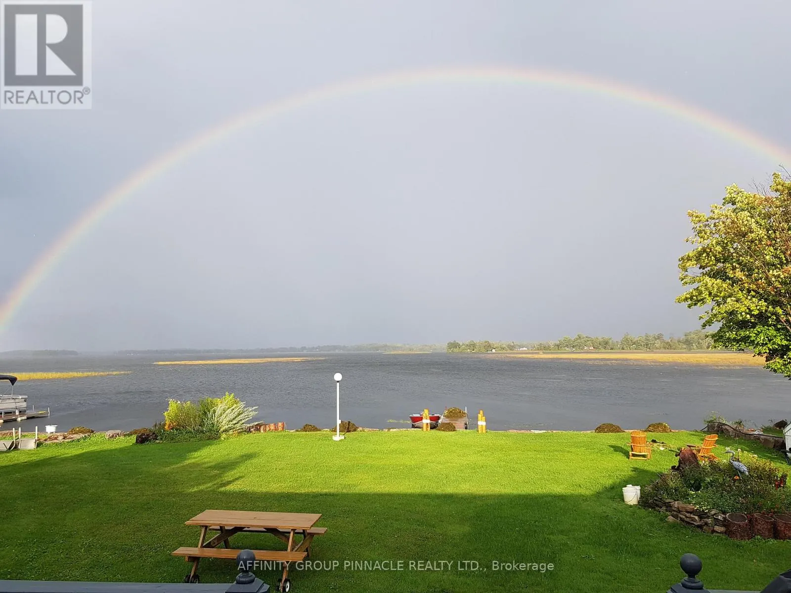 11 LAKEVIEW CRESCENT