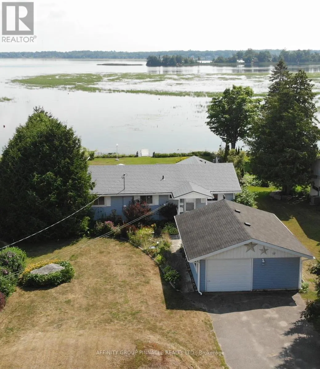 11 LAKEVIEW CRESCENT