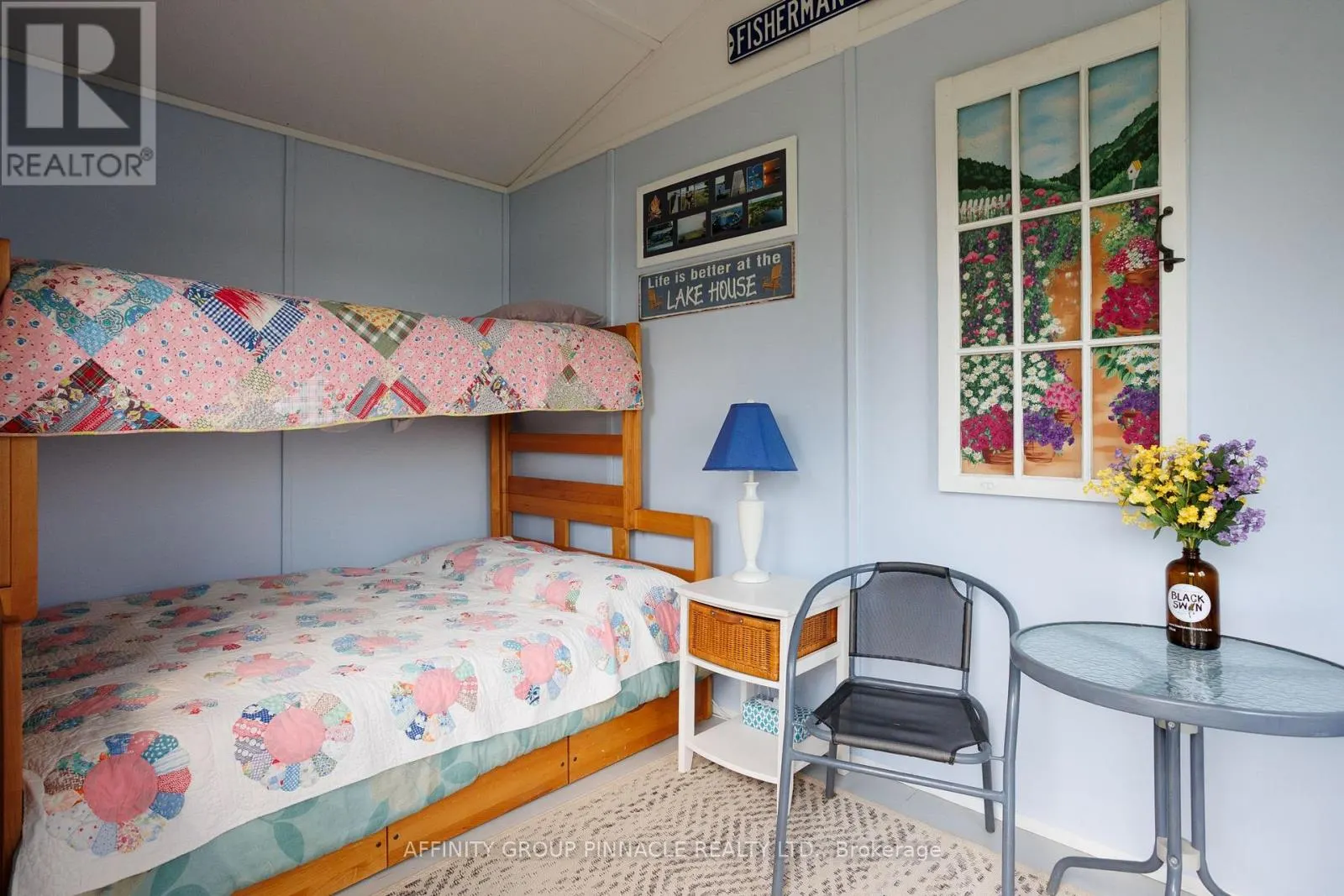 11 LAKEVIEW CRESCENT