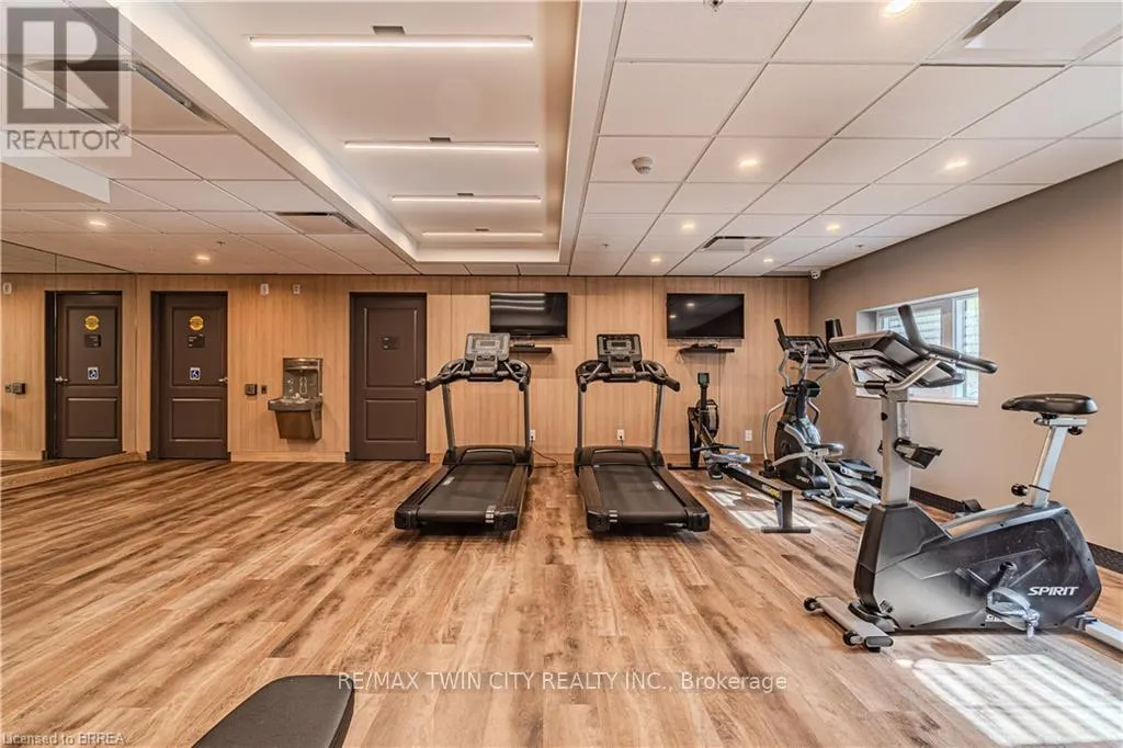 404 - 34 NORMAN STREET