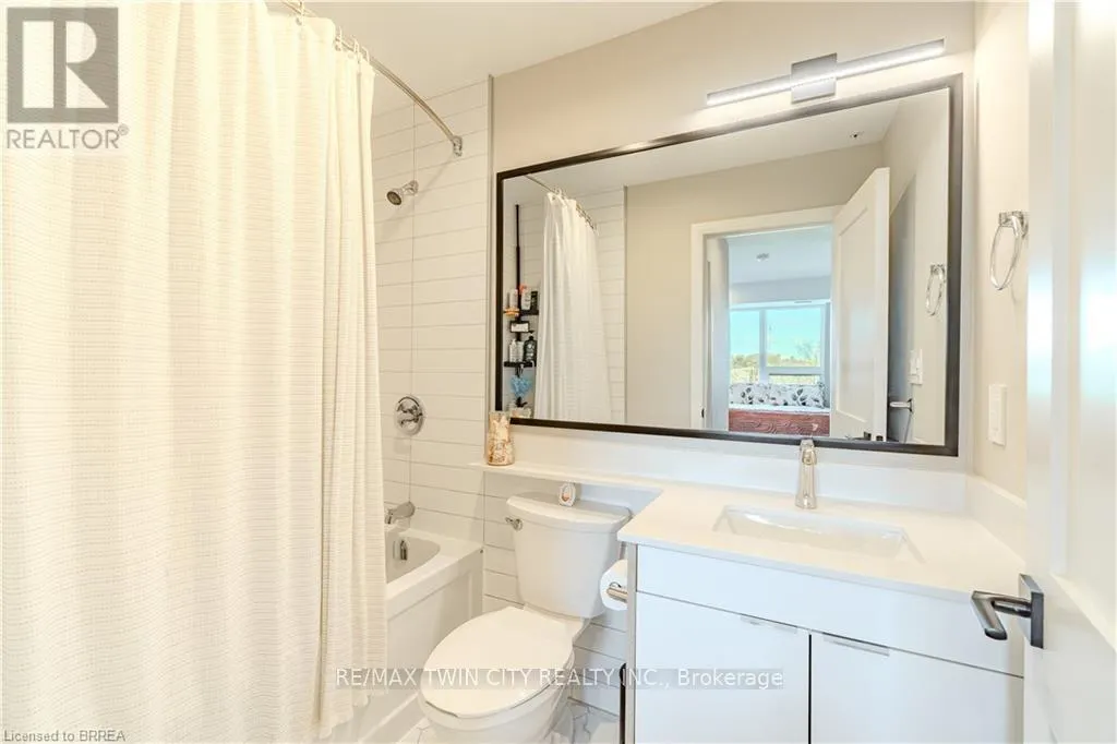 404 - 34 NORMAN STREET