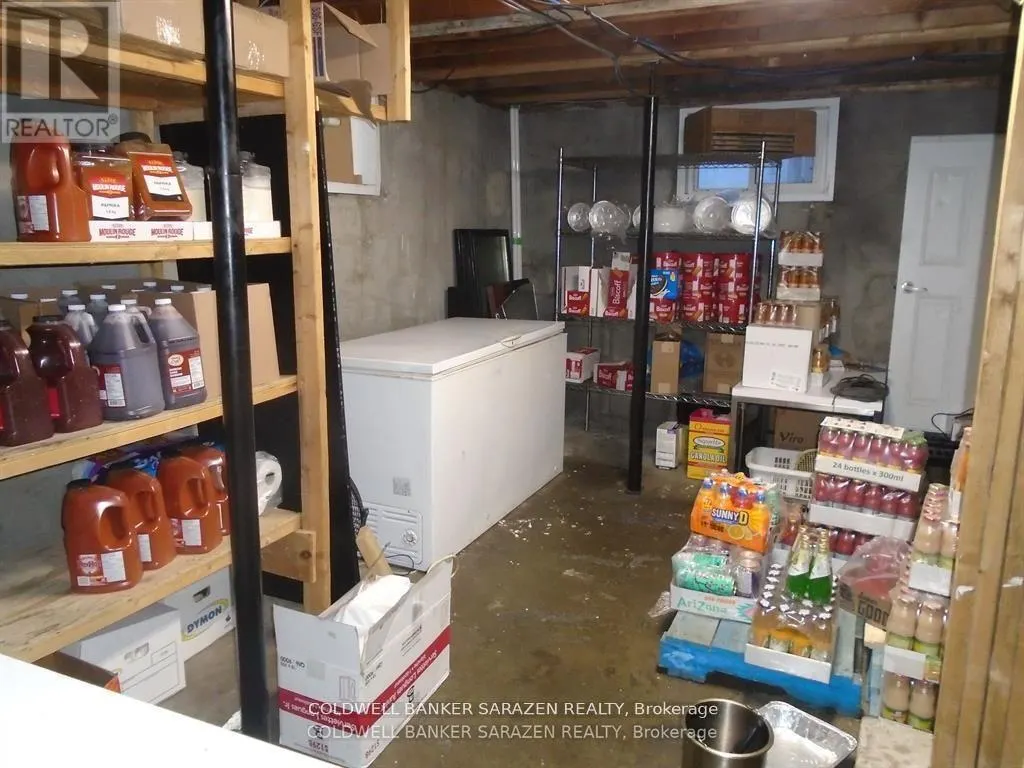 908-912 ST. LAURENT BOULEVARD N