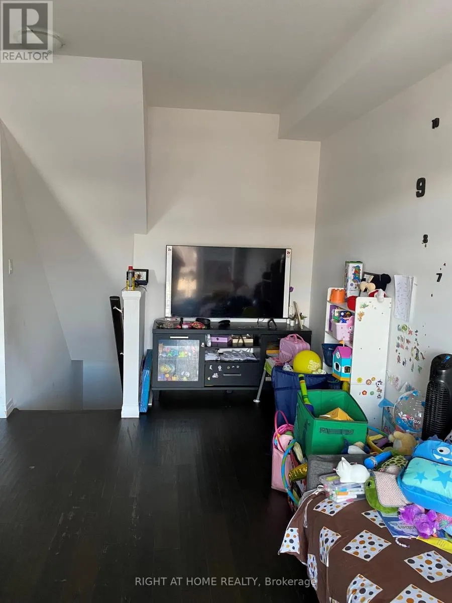 161 - 30 TIMES SQUARE BOULEVARD