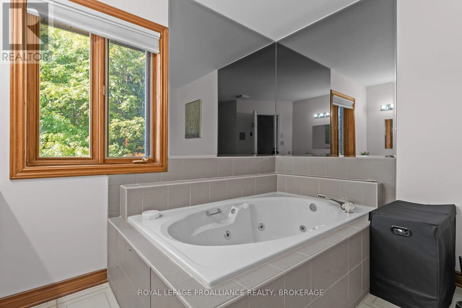 995 AUDEN PARK DRIVE