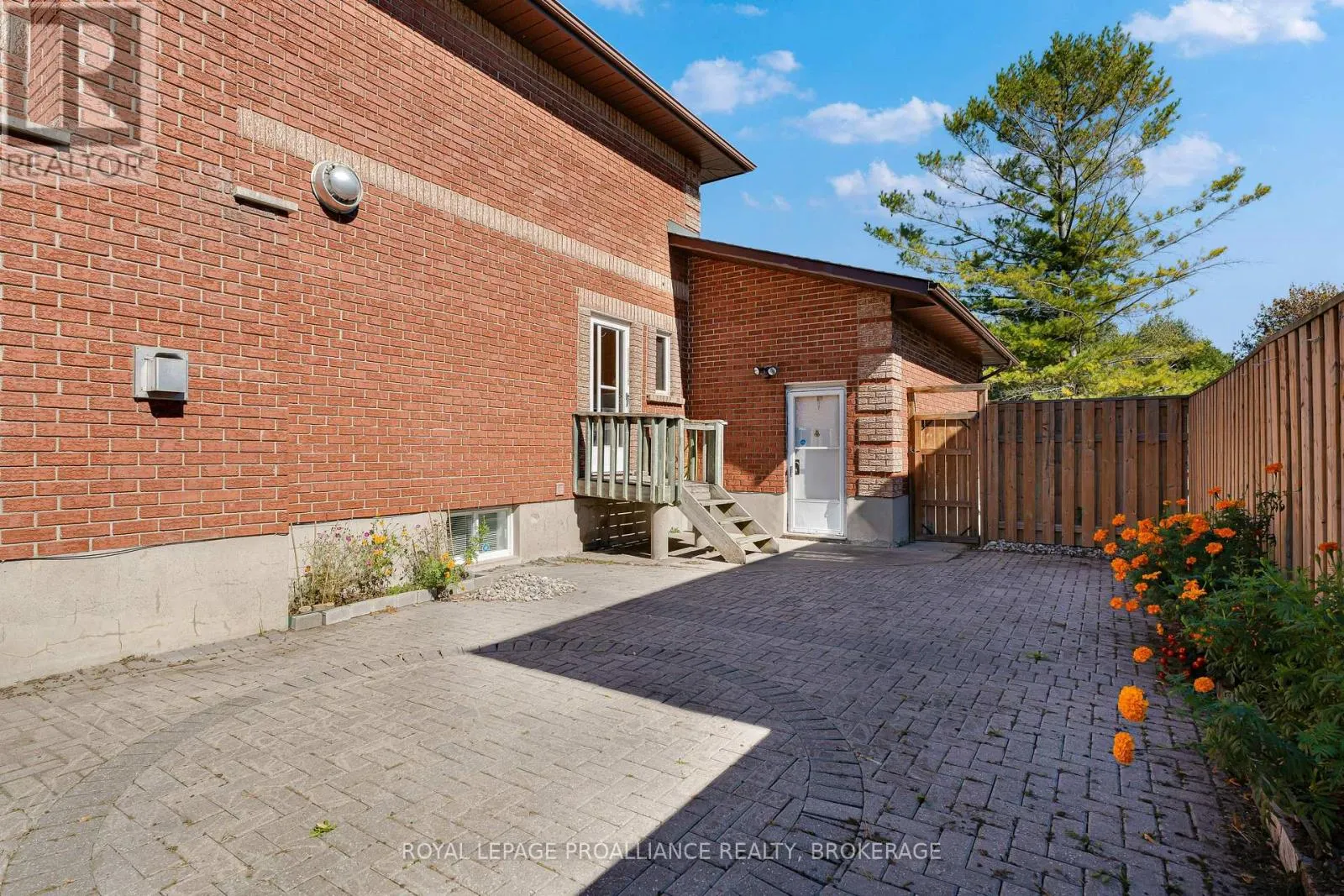 995 AUDEN PARK DRIVE