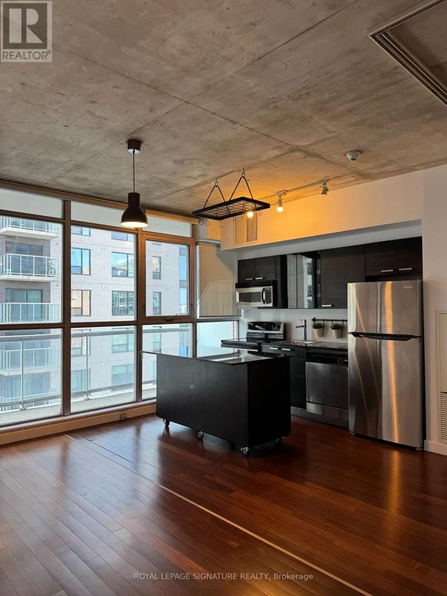 1004 - 179 GEORGE STREET