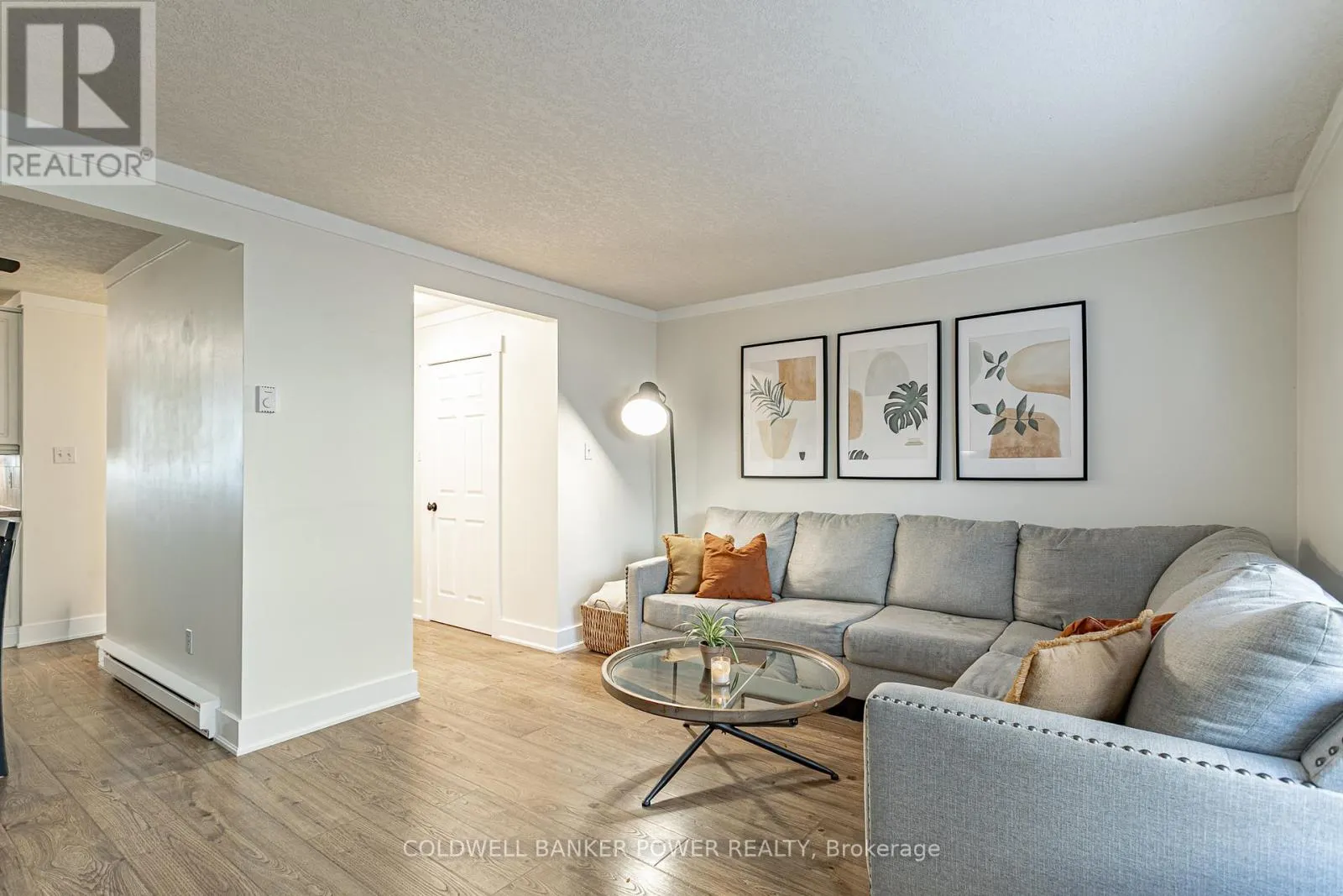 154 - 166 SOUTHDALE ROAD W, #154