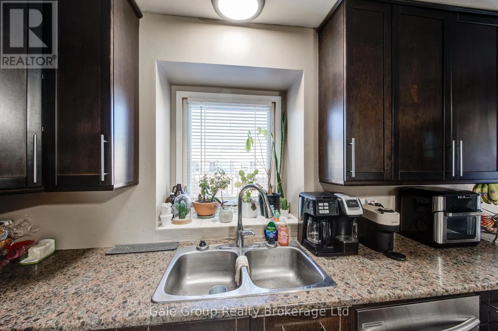 2 - 1193 NELLIS STREET, #2