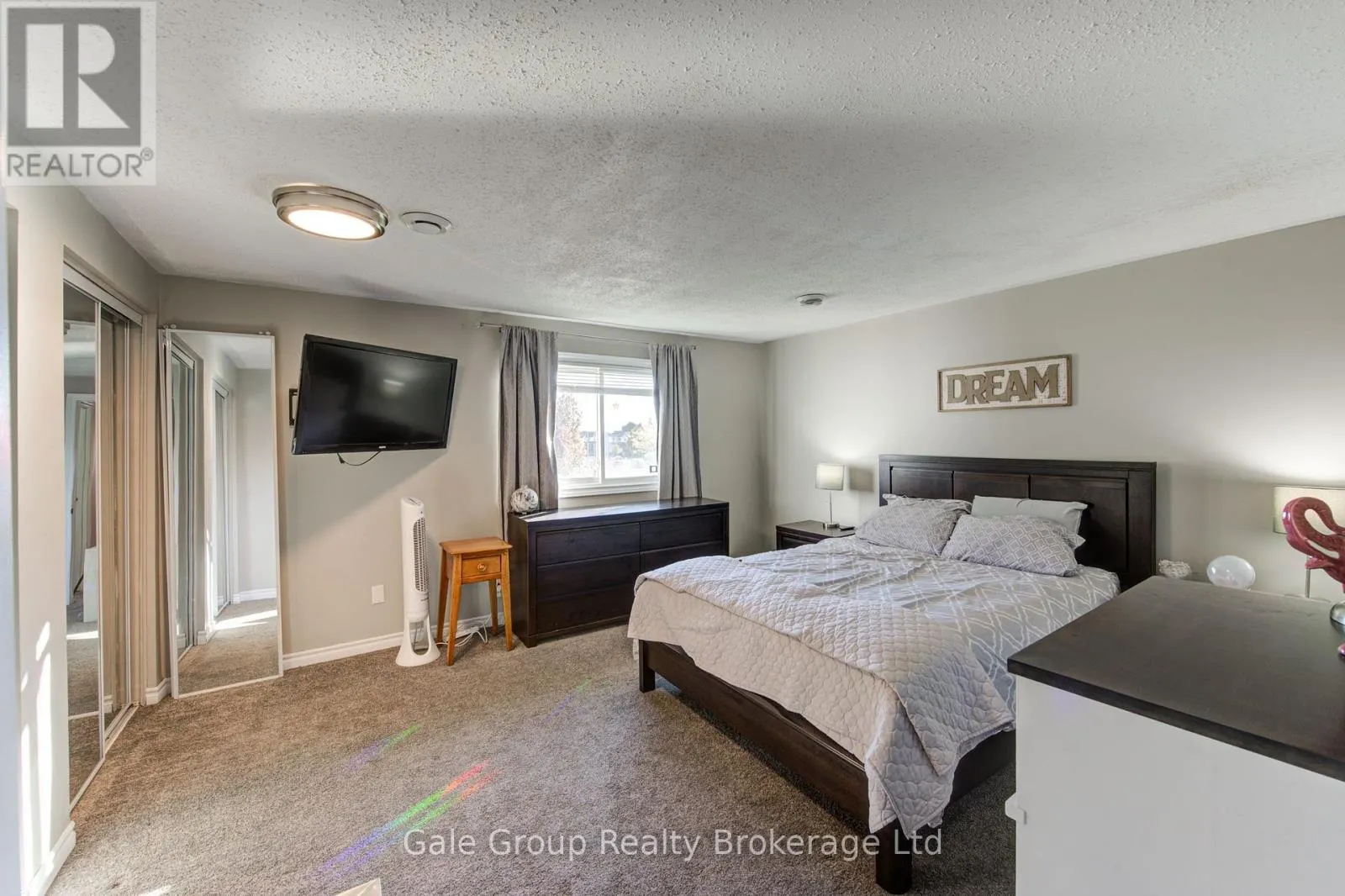 2 - 1193 NELLIS STREET, #2