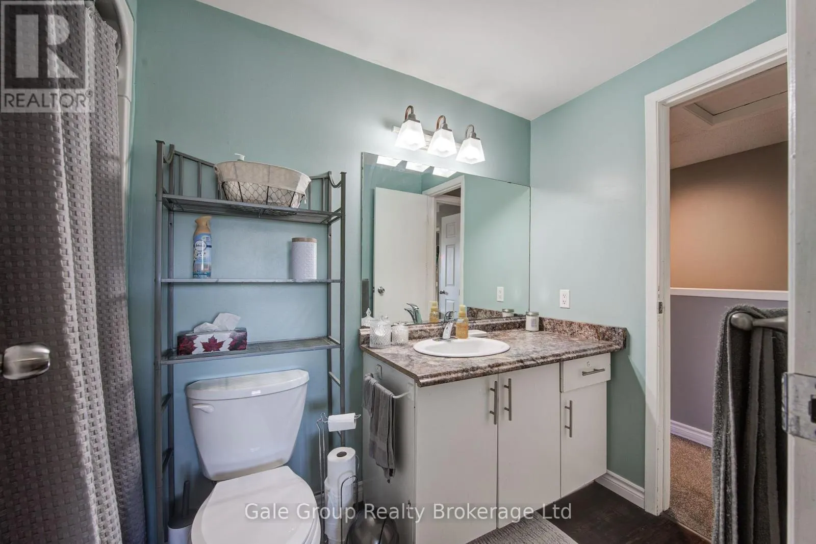 2 - 1193 NELLIS STREET, #2