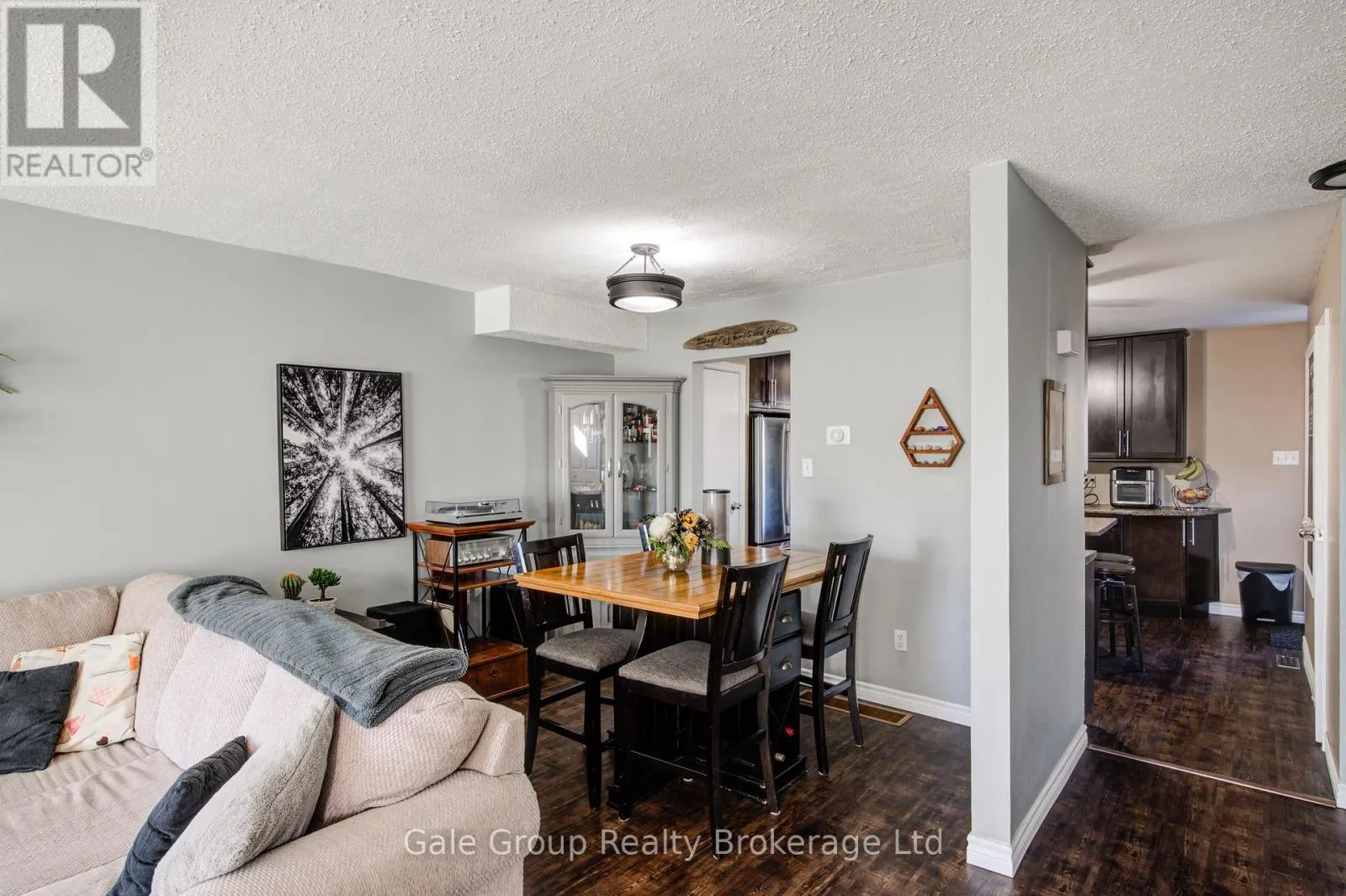 2 - 1193 NELLIS STREET, #2