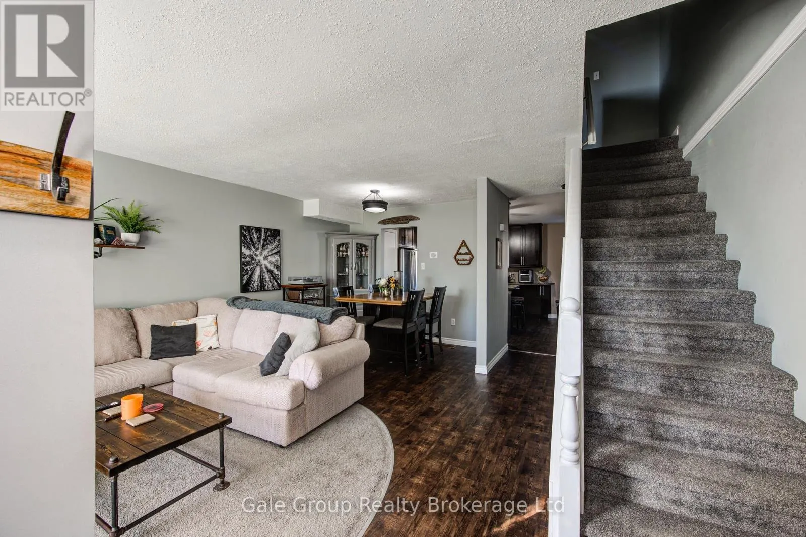 2 - 1193 NELLIS STREET, #2