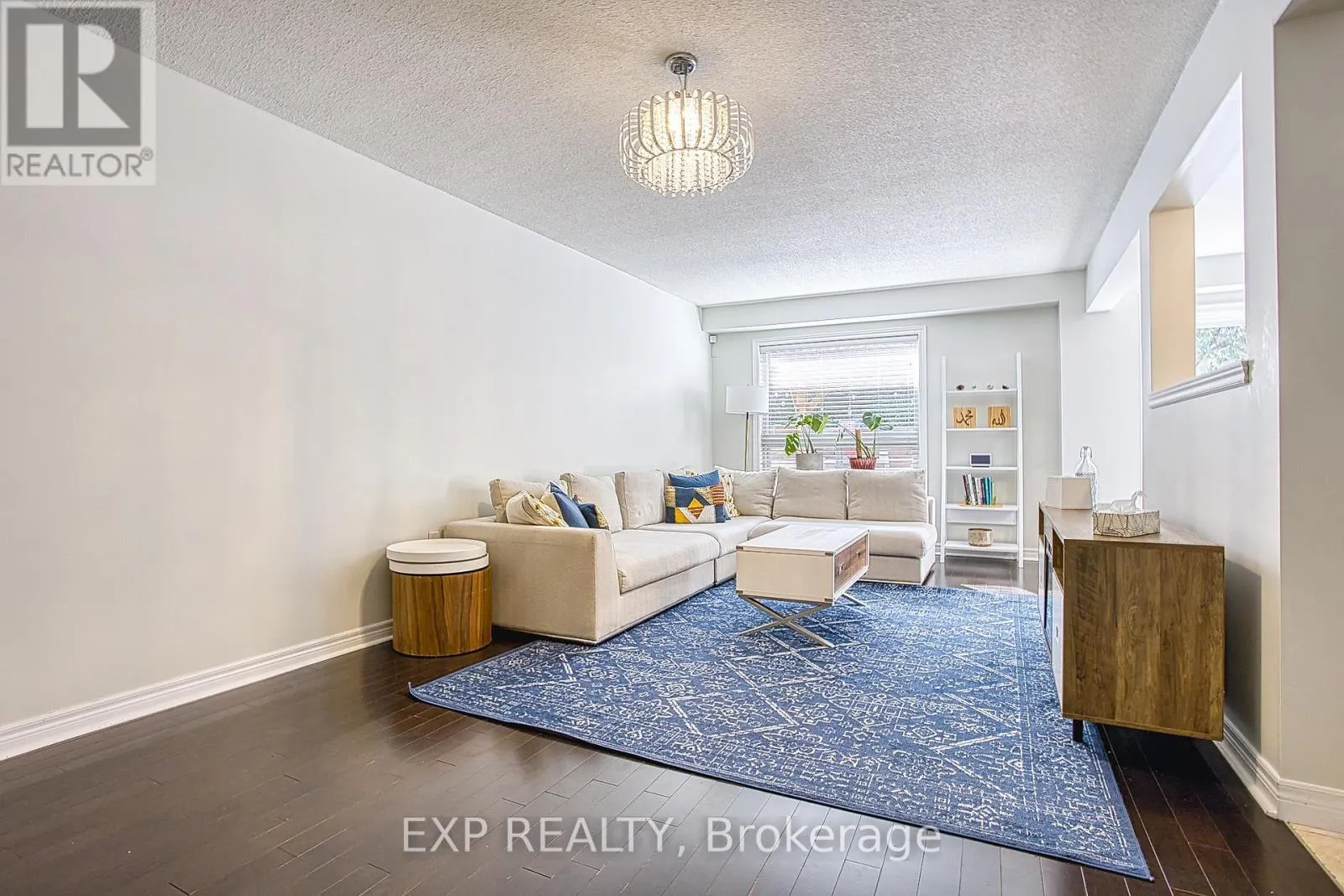 2 - 25 IVYBRIDGE DRIVE