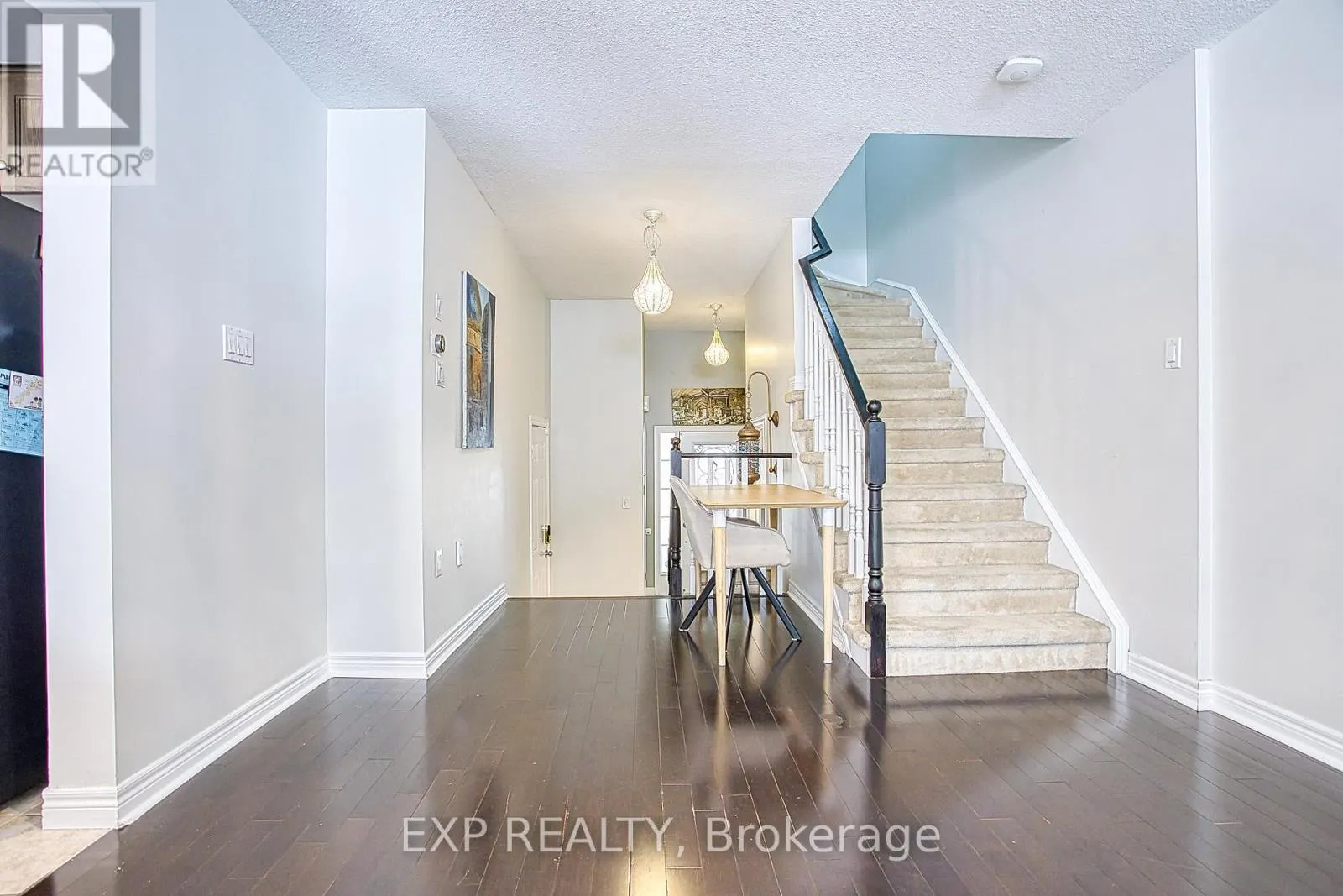 2 - 25 IVYBRIDGE DRIVE