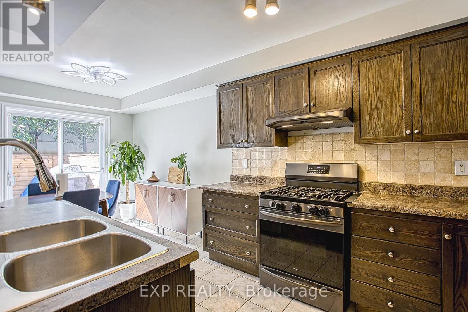 2 - 25 IVYBRIDGE DRIVE