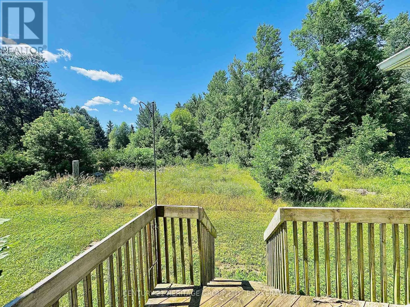 1569 SHAUNA CRESCENT