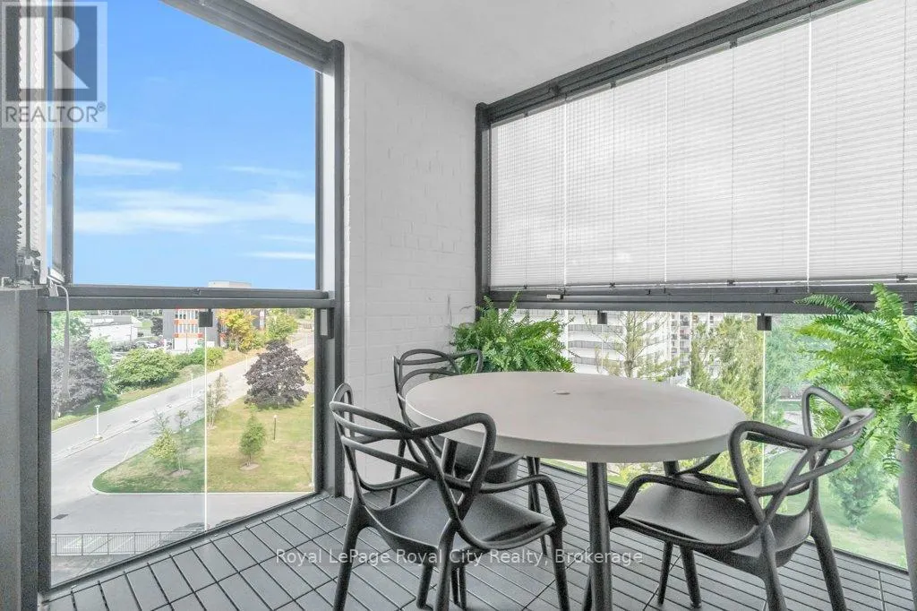 511 - 19 WOODLAWN ROAD E, #511