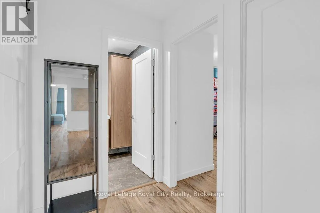 511 - 19 WOODLAWN ROAD E, #511