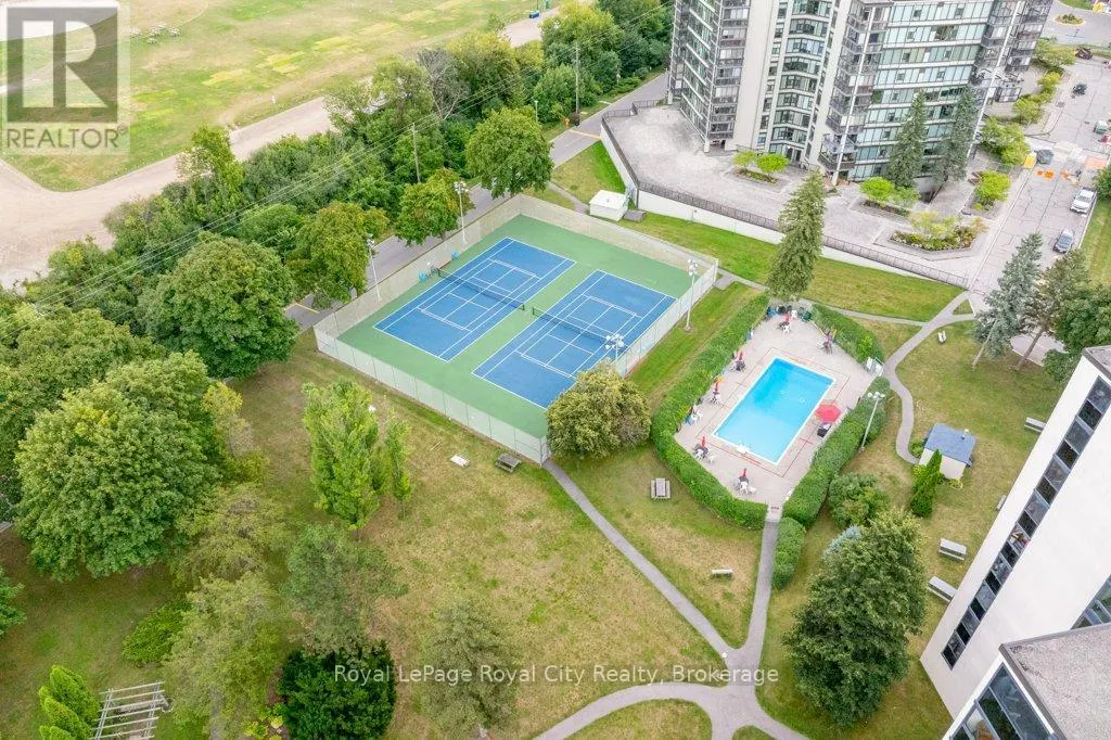 511 - 19 WOODLAWN ROAD E, #511