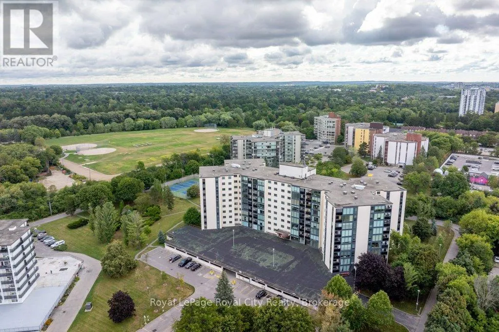 511 - 19 WOODLAWN ROAD E, #511