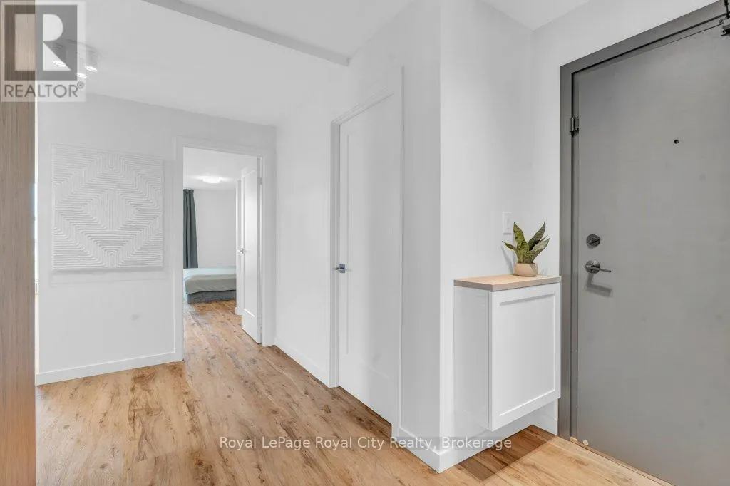 511 - 19 WOODLAWN ROAD E, #511