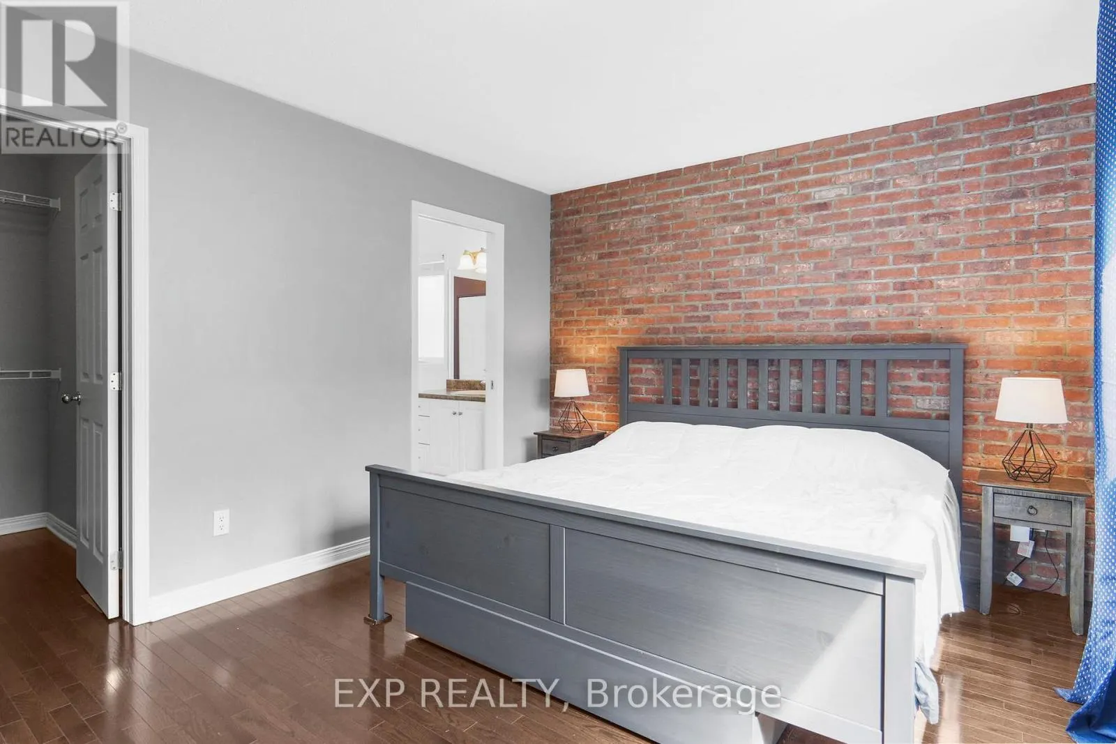 114 ECHOWOODS AVENUE