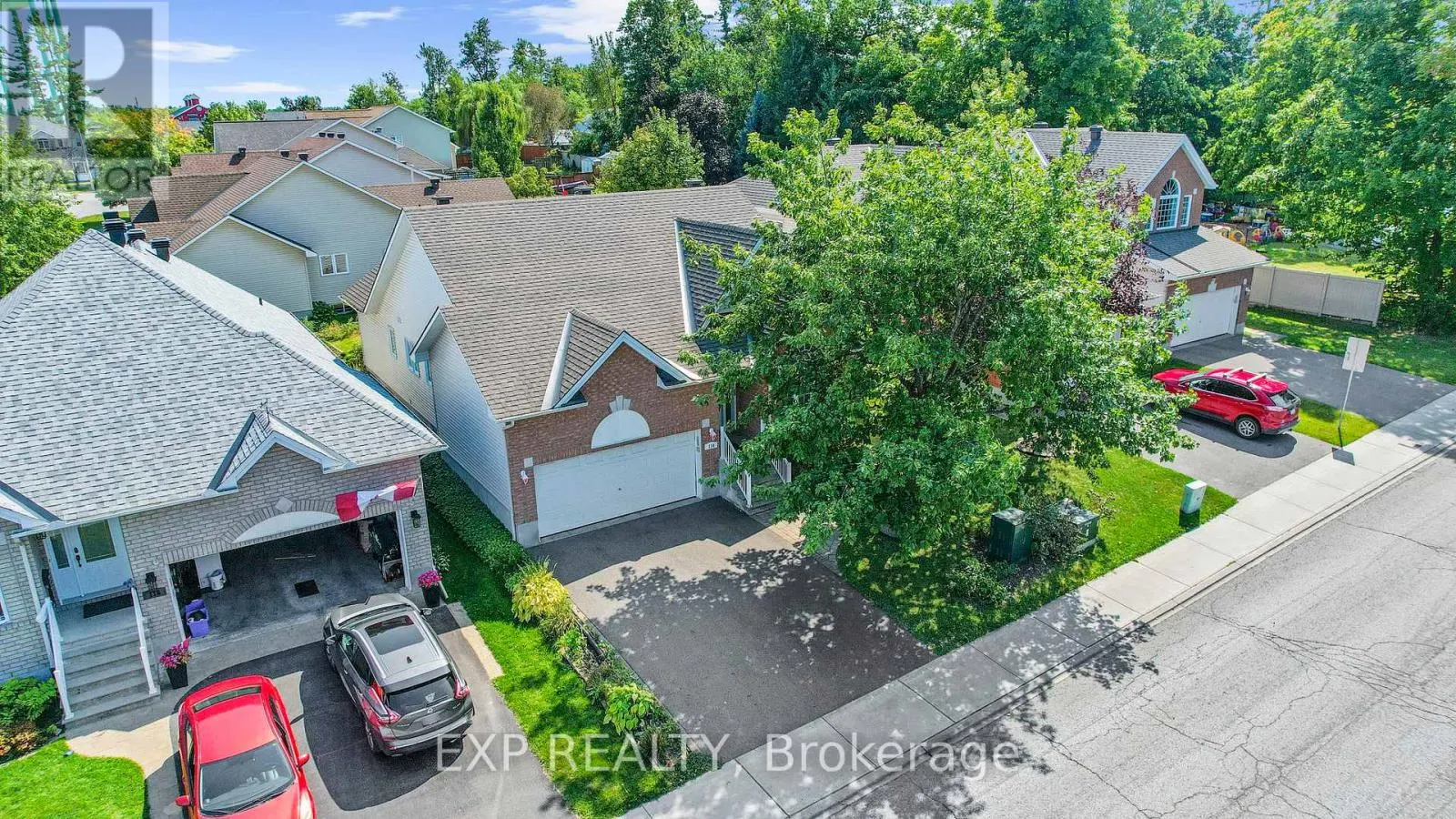 114 ECHOWOODS AVENUE