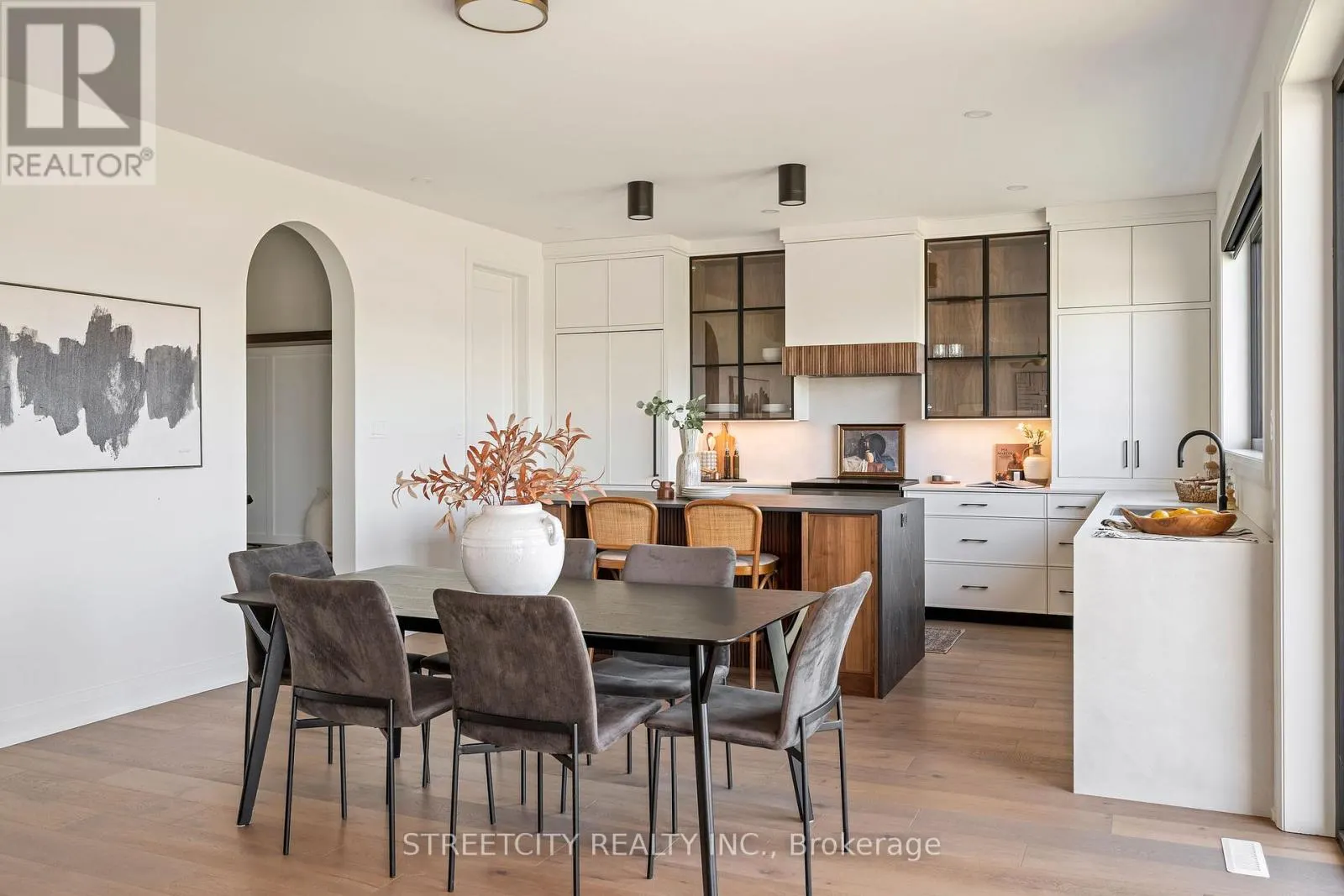 6354 OLD GARRISON BOULEVARD