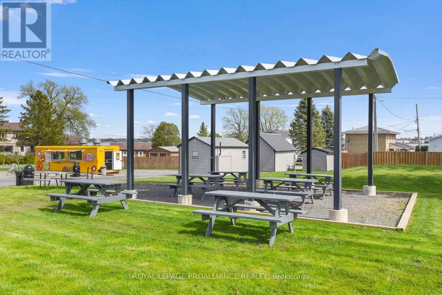 12 RIVERVIEW CRESCENT