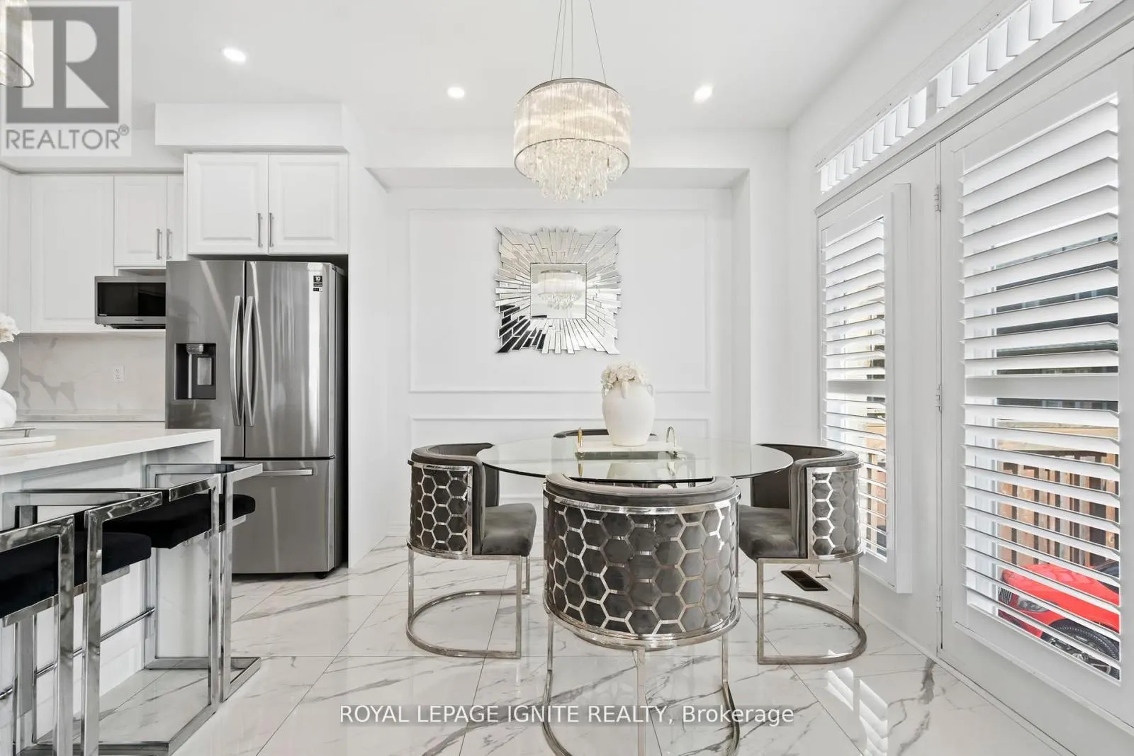 4 GREAT FALLS BOULEVARD