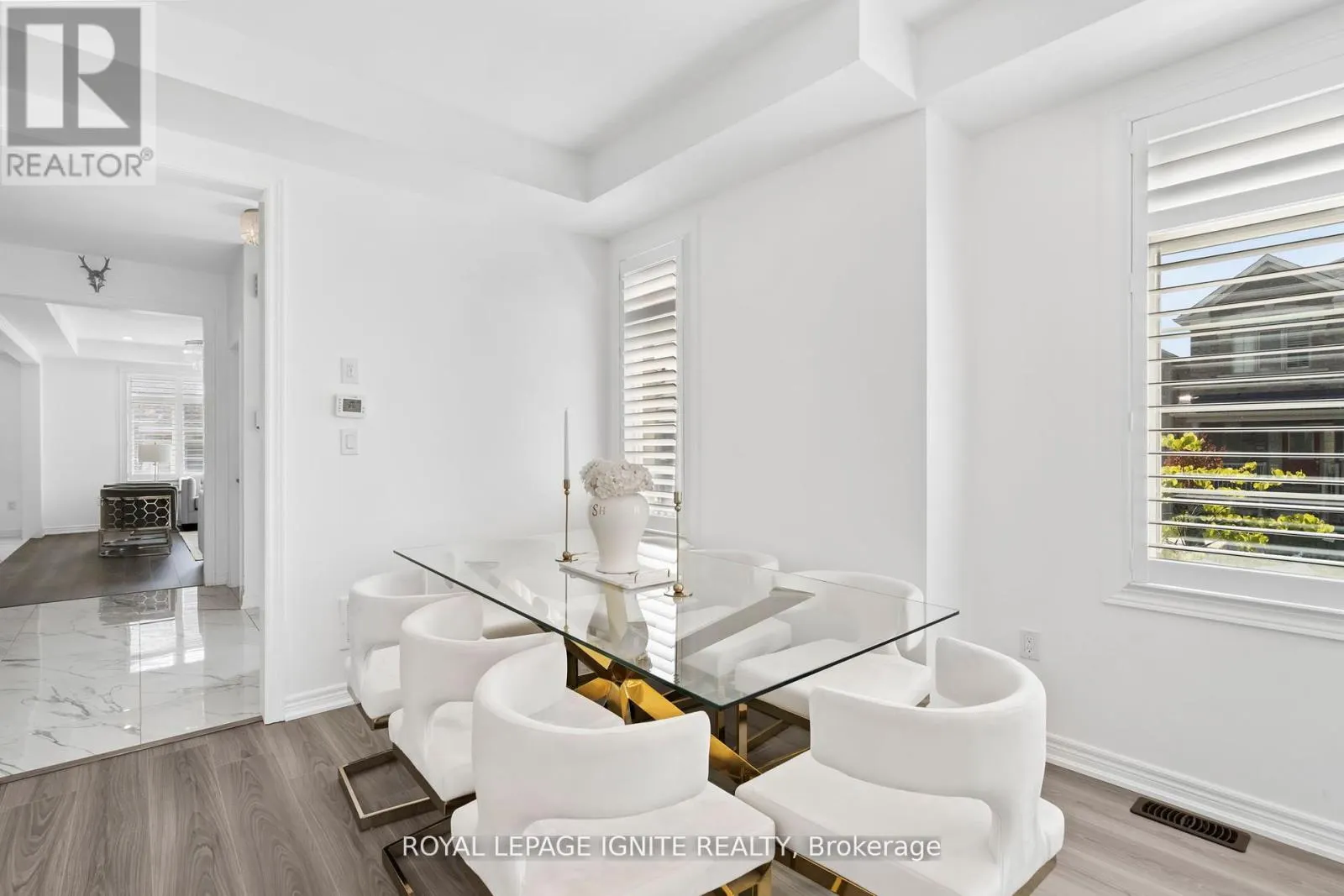 4 GREAT FALLS BOULEVARD