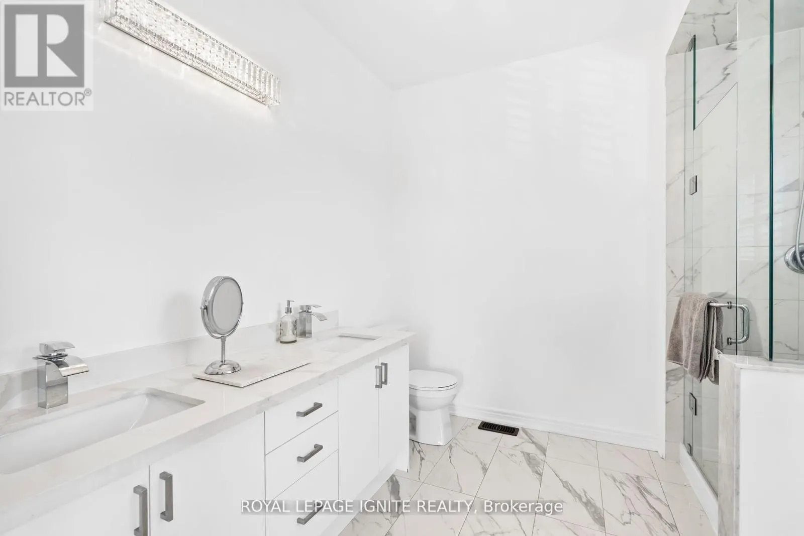 4 GREAT FALLS BOULEVARD